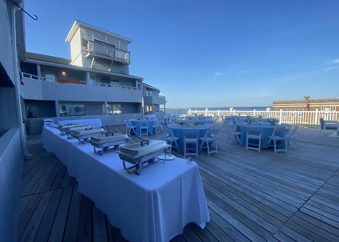 Aqua Blue Hotel